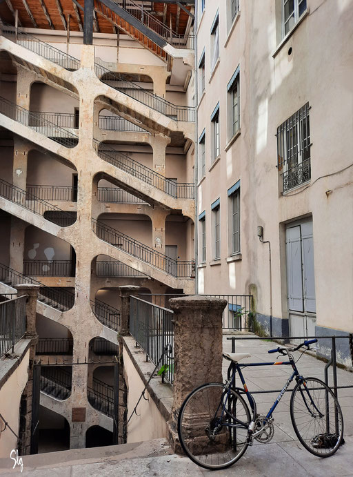 Traboule - Cour des Voraces - Lyon (Rhône) - 2021