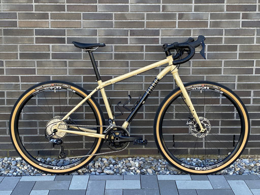Finna Cycles Landscape / 2023 / aufgebaut ab CHF 2'100.00 / abgebildet CHF 3'490.00 / Bikepacking , Gravel, Touring, Drop Bar MTB