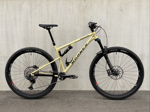Madnes Bicycles Nova 29" / Front 140mm, Rear 135mm / 2025 / Aufbau nach Kundenwunsch / Rahmenset ab CHF 2'400.00