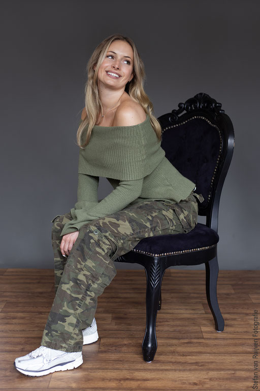 The Portfolio Studio, Model, Vrouwelijk model, Casting, Castingmodel, shoot, fotoshoot, photoshoot, model worden, inschrijven modellenbureau, inschrijven castingbureau, fotograaf, fotografie, studio, leiden, centrum leiden, portfolio laten maken