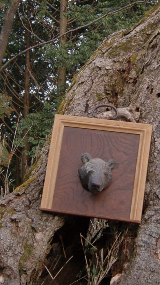 Wall decoration bear