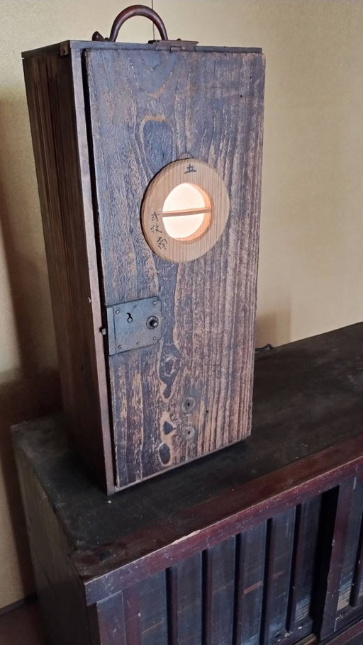 Antique lamp stand