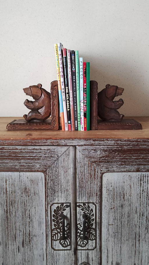 Antique bear bookend
