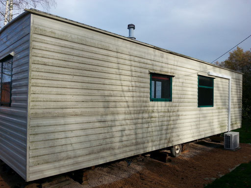 Die Cabane muss geputzt werden - auch aussen