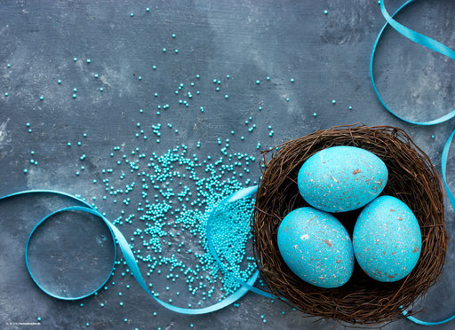 "Osternest mit blau gefärbten Eiern (2)" SKU: 16_28_018