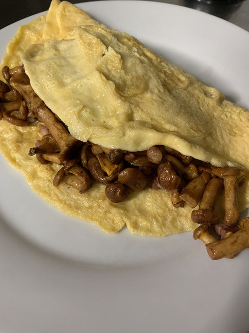 Omelett mit gebratenen Pfifferlingen in der Brasserie Rendezvous Hannover