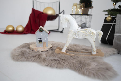 Weihnachtssetting Schaukelpferd Studio 2