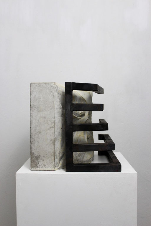 Christian Feig, Sehnsucht No. 1, 2014, Beton & Stahl, 31 x 33 x 33 cm