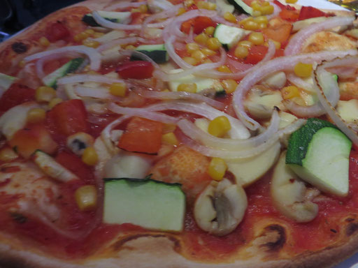 Pizza Vegetaria, sehr lecker auch ohne Käse