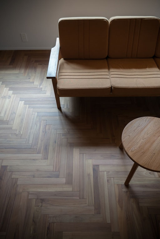 チーク ヘリンボーン 施工例 アンドウッド andwood ploot