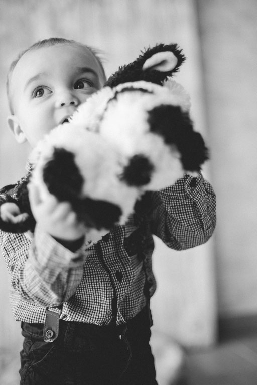 Delphine Grigné, photographe Sarthe, séance photos enfant décor champêtre