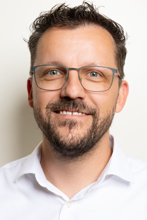 Thomas (Beisitzer, Tenor)