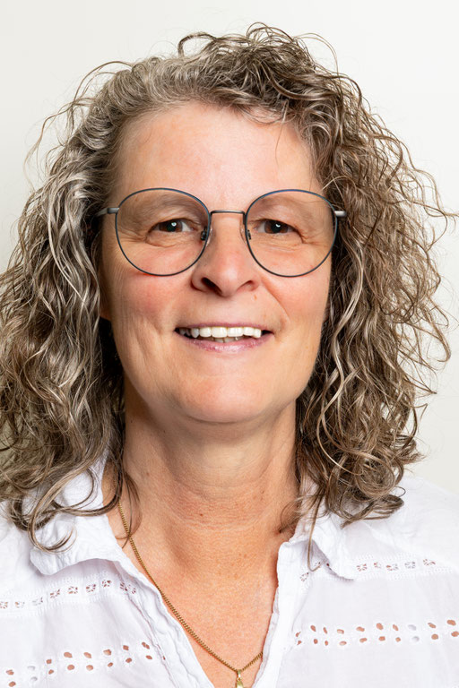 Bettina (Beisitzerin, Alt)