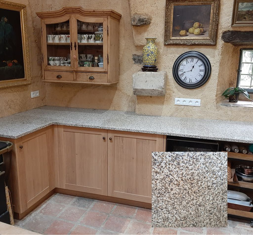 Plan de travail granit beige polie 