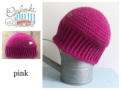 gehäkelter kurzer Beanie in der Farbe pink - Woll-Mütze - Winter-Haube - Häkelbeanie
