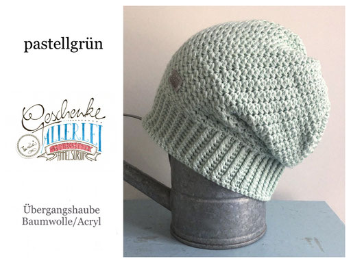 gehäkelter leichter Beanie in der Farbe pastellgrün - Häkel-Mütze - Haube - Häkelbeanie