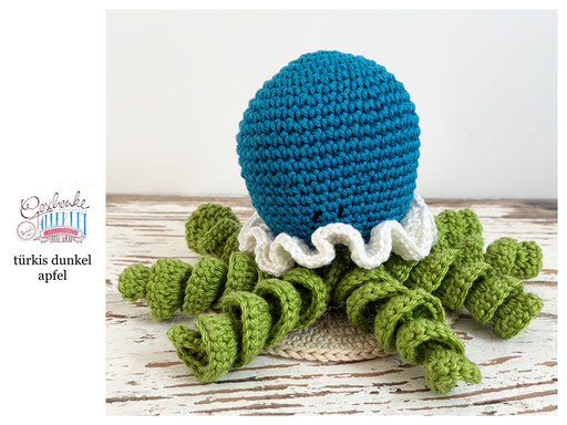 gehäkelter Oktopus - Kopf in türkis dunkel, Tentakel in apfel, krauser Kopfabschluss in naturweiß - Häkeloktopus - Tintenfisch - Krake - Häkeltier - Häkelspielzeug