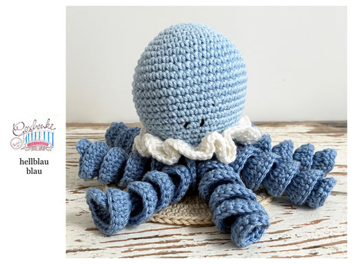 gehäkelter Oktopus - Kopf in hellblau, Tentakel in blau, krauser Kopfabschluss in naturweiß - Häkeloktopus - Tintenfisch - Krake - Häkeltier - Häkelspielzeug