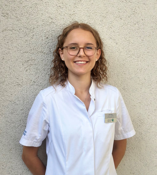 Elina Hug,  Fachfrau Apotheke in Ausbildung 2. Jahr