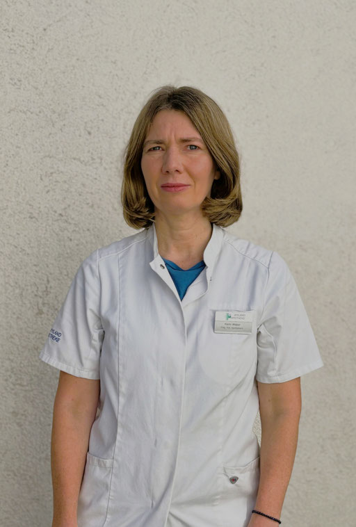 Karin Weber, Eidg. dipl. Apothekerin ETH, Vitalstofftherapie, Impfen, Lehrlingsbetreuung, Unternehmensentwicklung