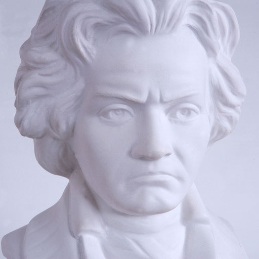 Mozart-Büste.