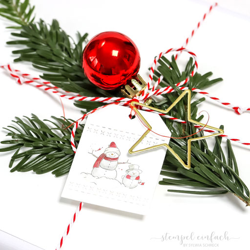 Weihnachtsgeschenke dekorieren
