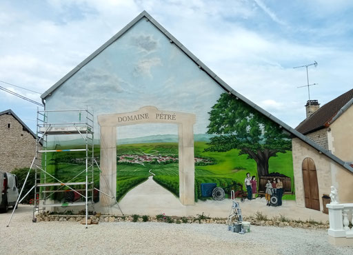  fresque extérieur représentant un paysage, un village viticole à Essoyes par Coron Thibaud