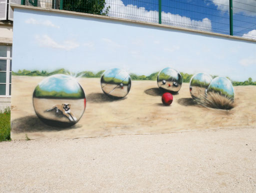 fresque murale extérieur sur un terrain de pétanque, boulodrome, par Coron Thibaud, Châtillon-sur-Seine