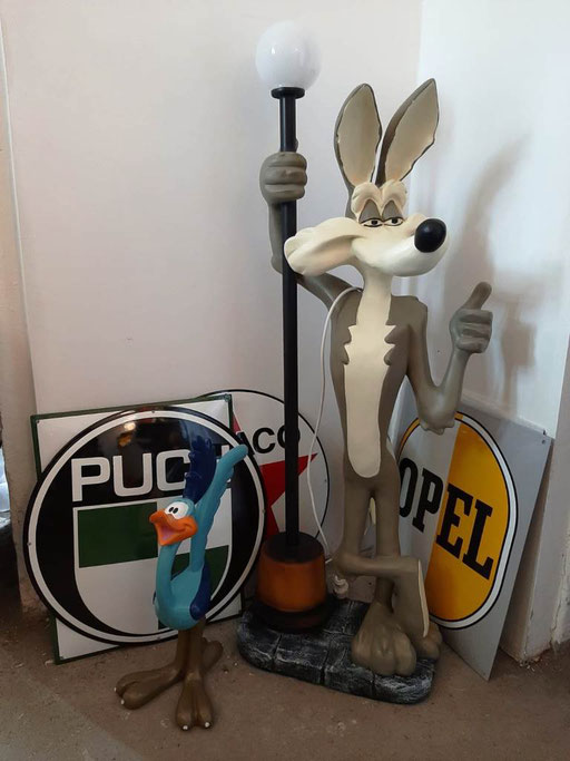 coyote roadrunner figuren