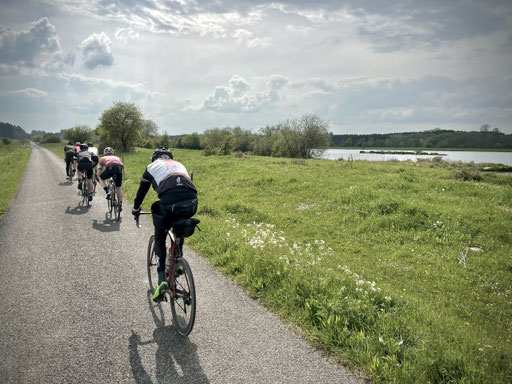 Verkehrsarme Seitenstrassen = unbeschwertes Velofahren | (c) martinmaier.com BFF Professional