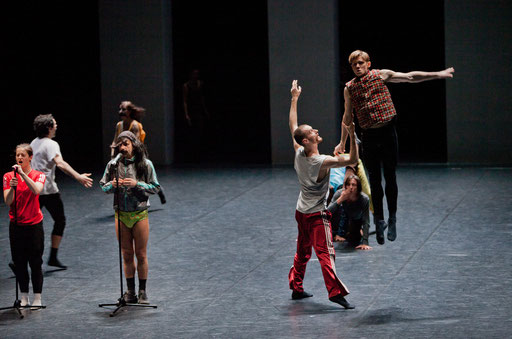 Yes we can't - by William Forsythe; Barcelona Version; photo: Dominik Mentzos