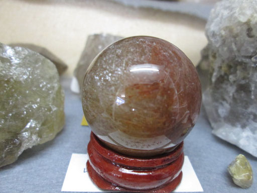 ☆針入り水晶丸玉