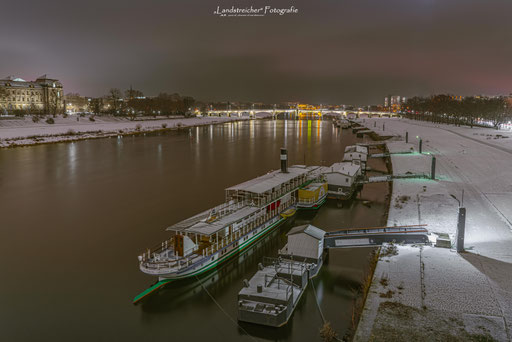 Blick von der Carola Brücke