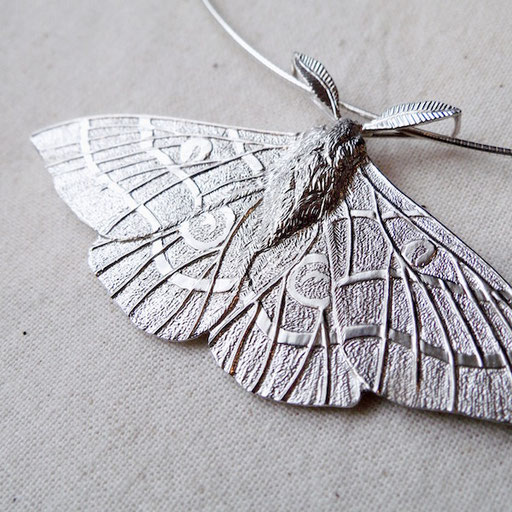 YUJI ISHII　moth pendant