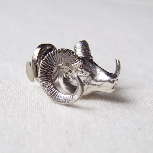 YUJI ISHII　bighorn pins
