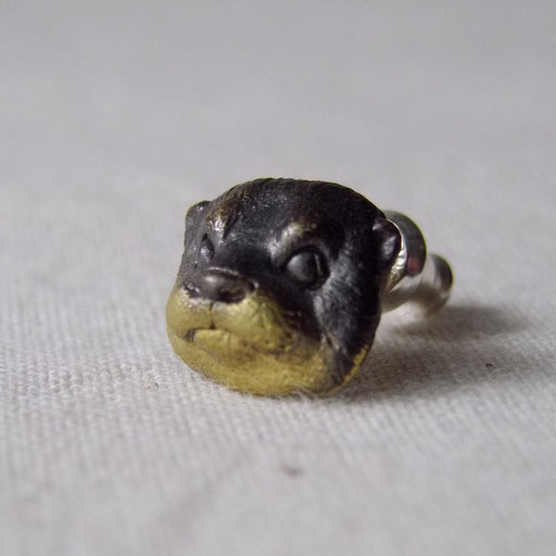 EmiriA　カワウソピアス