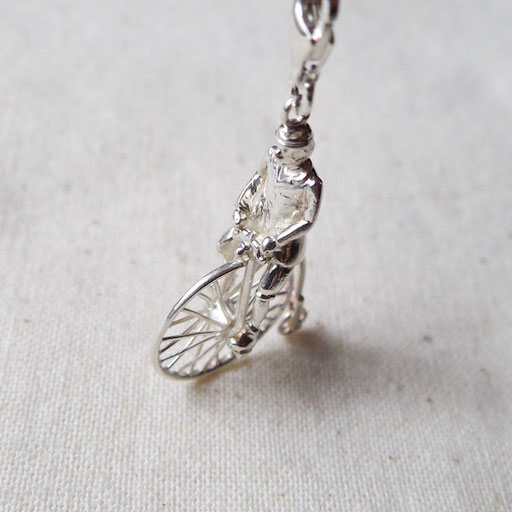 YUJI ISHII　penny farthing pendant