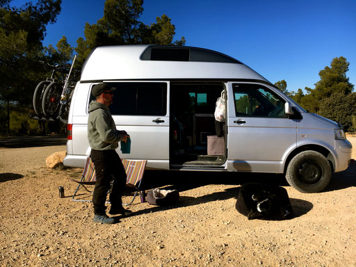 glücklich und kaputt zu Hause