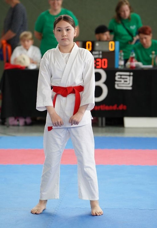 Karatemädchen Karate-Schule Zerbst beim Wettkampf