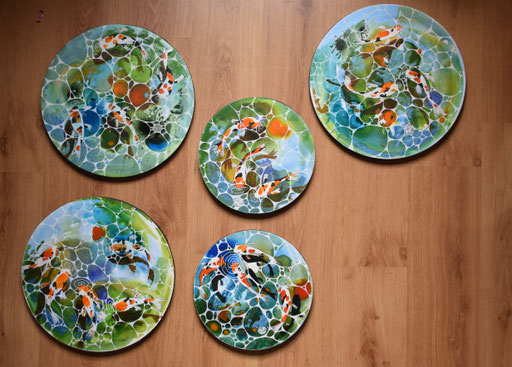 polyptique bulles de koï 5 toiles 40 et 30 cm Encres et Posca sur toile