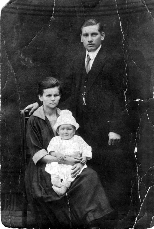 Paul Katterwe mit Maria Wagner und Sohn Heinrich