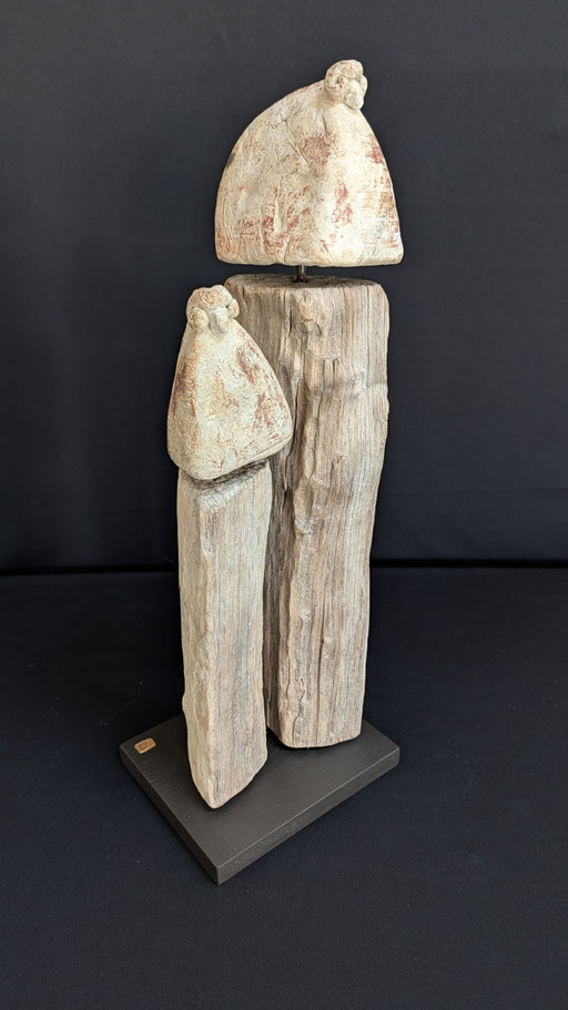 Duo d'Aker, grès et bois flotté, 15x18,5x53cm, 2026