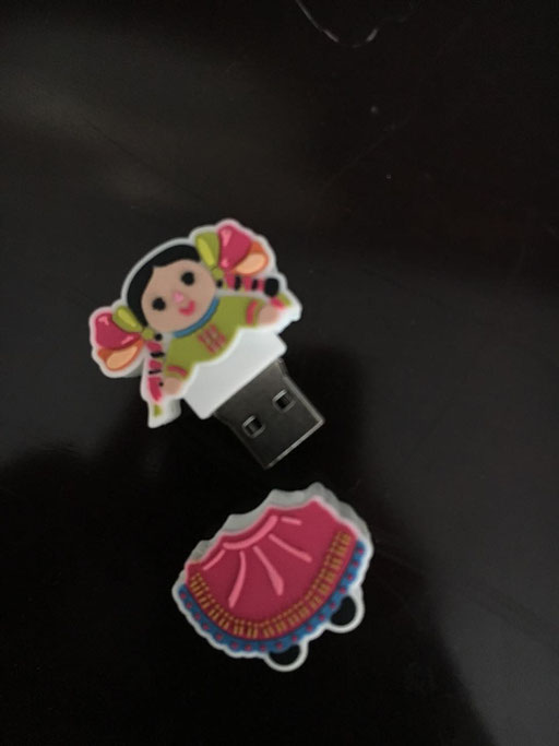 USB Custom 3D sobre diseño (6 semanas para entrega)