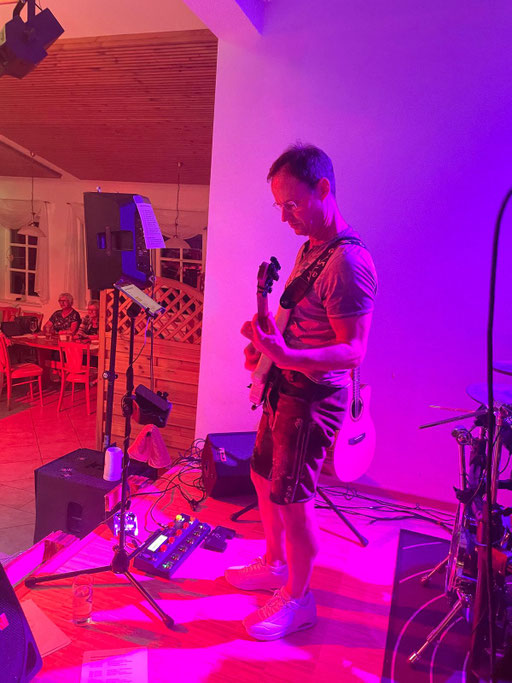 Partyband Stimmungsband für Volksfeste Faschingsball Oktoberfest, Partyband, Stimmungsband , Oktoberfest, Volksfest, Faschingsball, Partyband aus Bayern, Stimmungsband aus Bayern, Partyband aus Niederbayern, Stimmungsband aus Niederbayern 