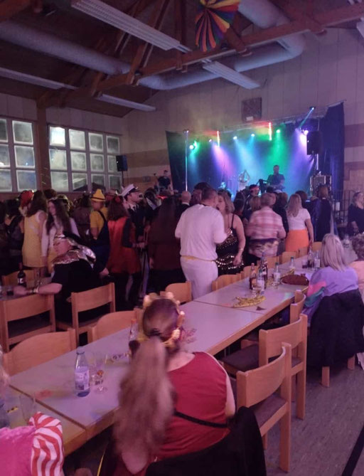Partyband Stimmungsband für Volksfeste , Partyband, Stimmungsband , Oktoberfest, Volksfest, Faschingsball, Partyband aus Bayern, Stimmungsband aus Bayern, Partyband aus Niederbayern, Stimmungsband aus Niederbayern 