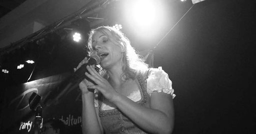 Partyband Stimmungsband für Volksfeste Faschingsball Oktoberfest, Partyband, Stimmungsband , Oktoberfest, Volksfest, Faschingsball, Partyband aus Bayern, Stimmungsband aus Bayern, Partyband aus Niederbayern, Stimmungsband aus Niederbayern 