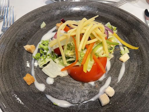 Vorspeise: Salade du chef
