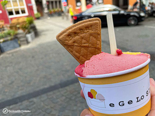 Ein leckeres Eis bei eGeLoSIa