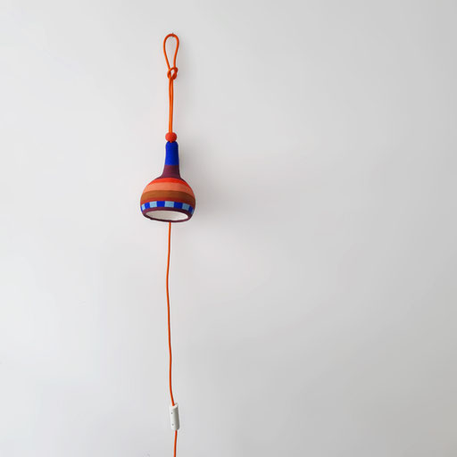 lampe-lampe+baladeuse-suspension-createur-francais-fabrication-francaise-made-in-france-sarah+morin-design-luminaire-couleur-artisanat