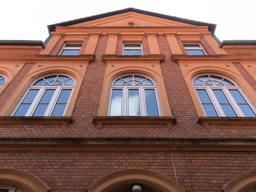 Gebäude